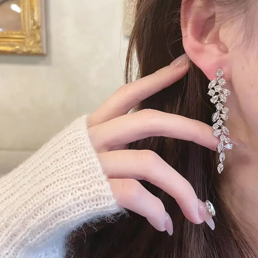 Light Luxury Crystal Diamond Leaf Tassel Earrings - CRYSTALOIL