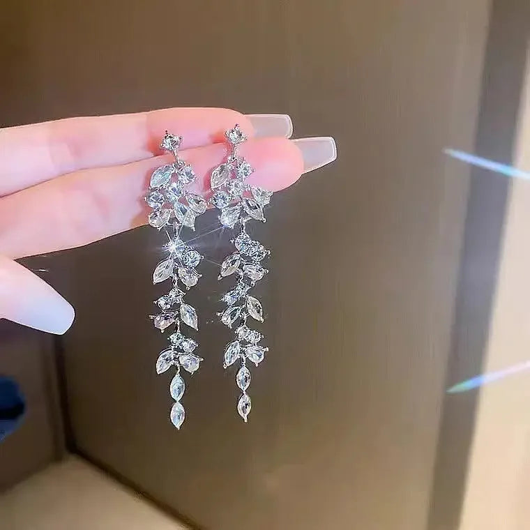 Light Luxury Crystal Diamond Leaf Tassel Earrings - CRYSTALOIL