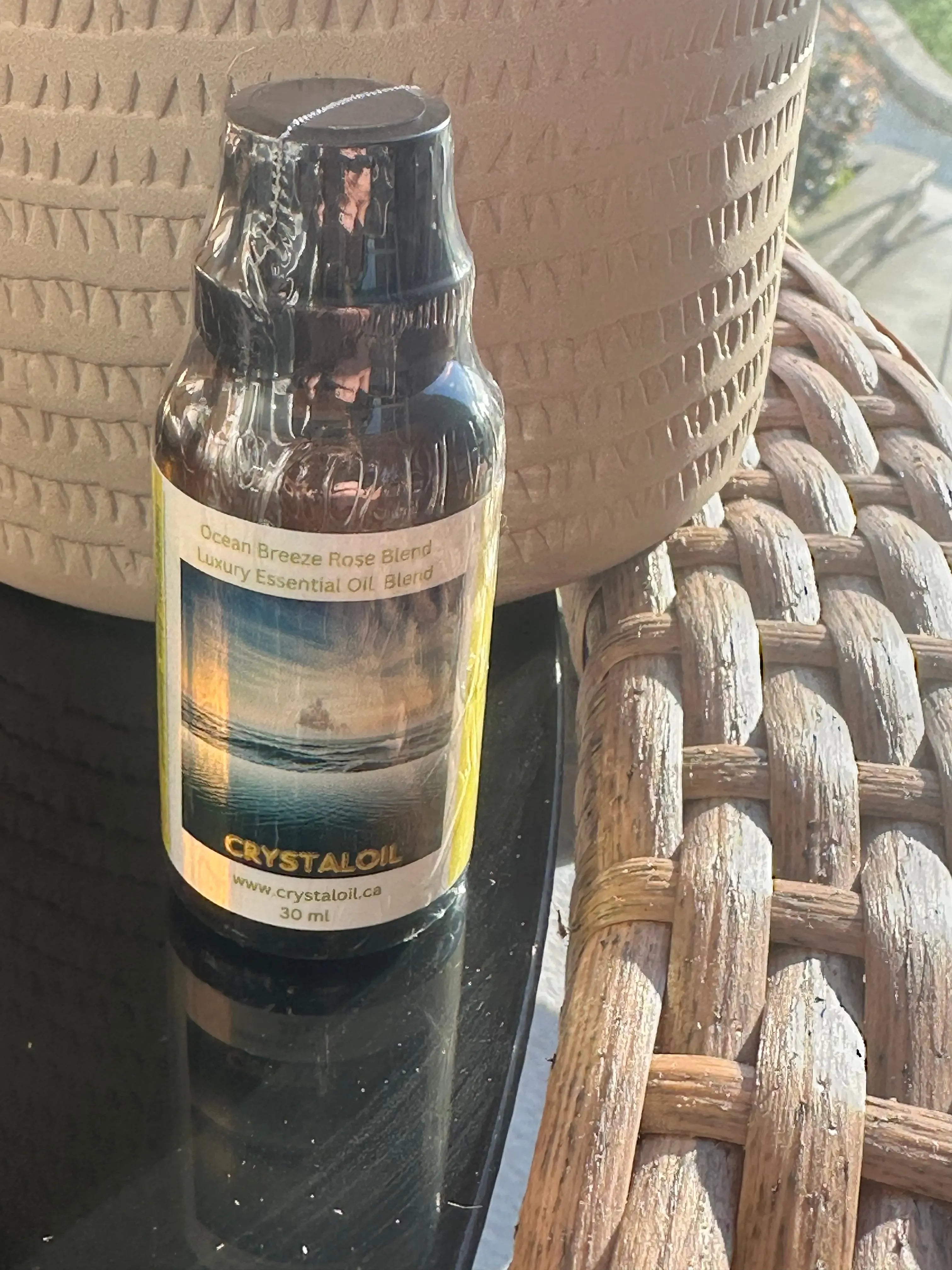 Ocean breeze invigorating blend Rose Sandalwood Essential Oil Blend - CRYSTALOIL