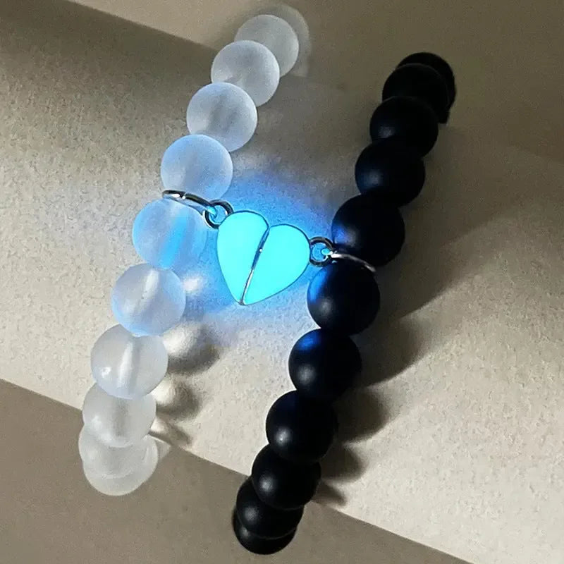 Fashion Jewelry 2pcs Handmade Crown Beaded Charms Bracelet Luminou Heart Glow In The Dark Couple Bracelet For Lover Men Women Fluorescent Gift - CRYSTALOIL