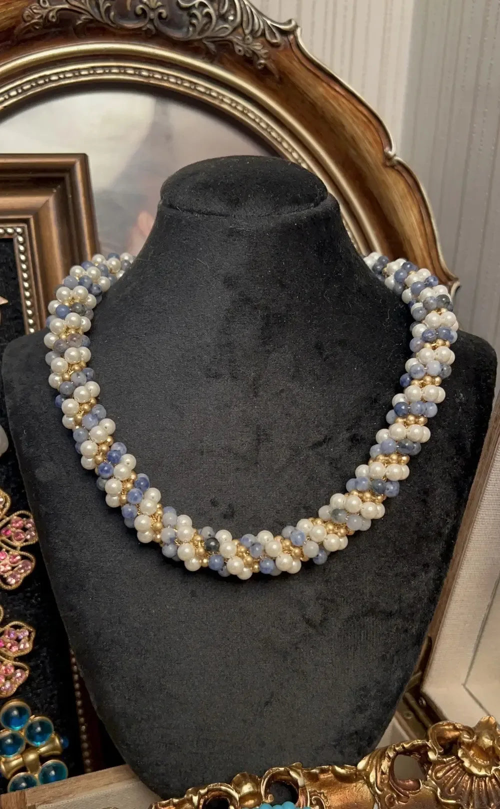 Natural Stone Necklace, beautifully beaded with pearl Medieval style - CRYSTALOIL